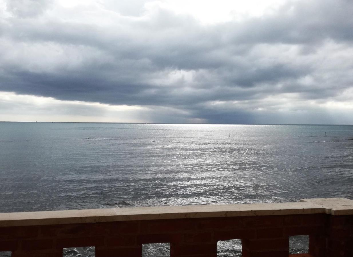 On The Sea Santa Marinella Exterior foto